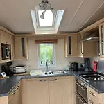 Ralfgus 16 Forest Views Caravan Park,moota * Plumbland