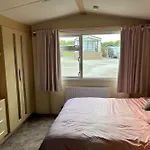 Semesterbostad Ralfgus 16 Forest Views Caravan Park,moota *