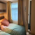 Ralfgus 16 Forest Views Caravan Park,moota Semesterbostad