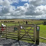 Ralfgus 16 Forest Views Caravan Park,moota Semesterbostad