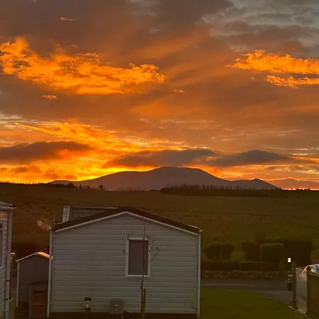 Ralfgus 16 Forest Views Caravan Park,moota *