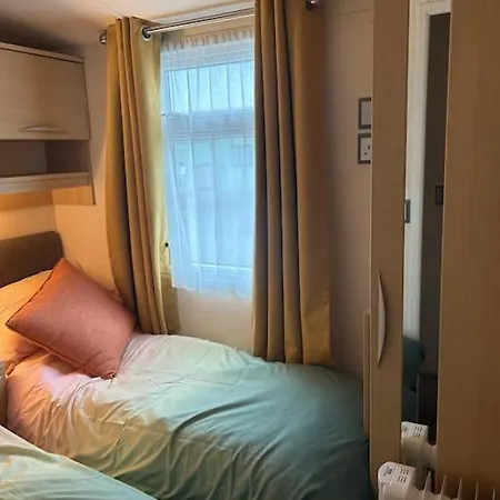 Ralfgus 16 Forest Views Caravan Park,moota Vakantiehuis