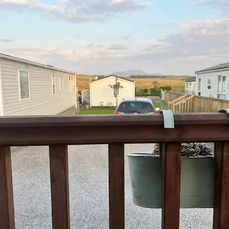 בית נופש Ralfgus 16 Forest Views Caravan Park,moota