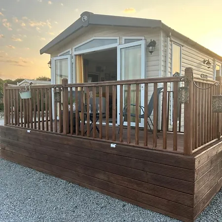 Ralfgus 16 Forest Views Caravan Park,moota Plumbland